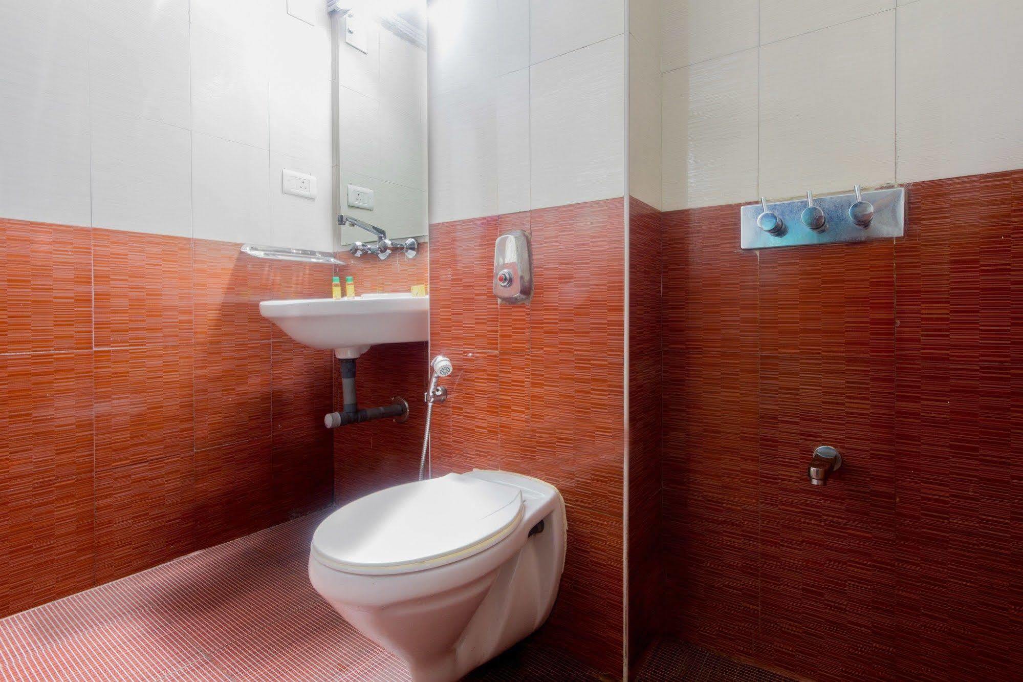 Fabhotel Khems Shoram Palace Road Ooty Eksteriør bilde