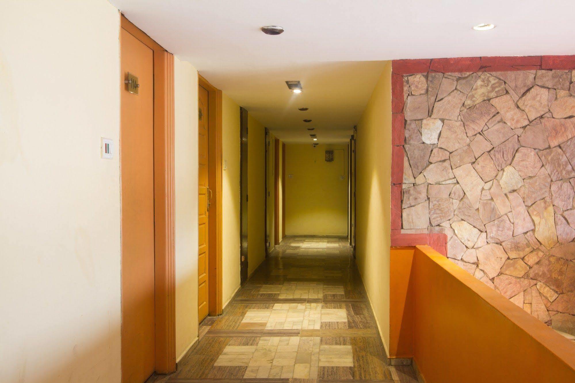 Fabhotel Khems Shoram Palace Road Ooty Eksteriør bilde